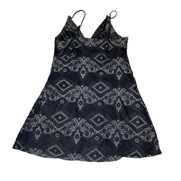 Y2K Charlotte Russe Size Large Black and Gray V Neck Peekaboo Center Mini Dress - Picture 2 of 5